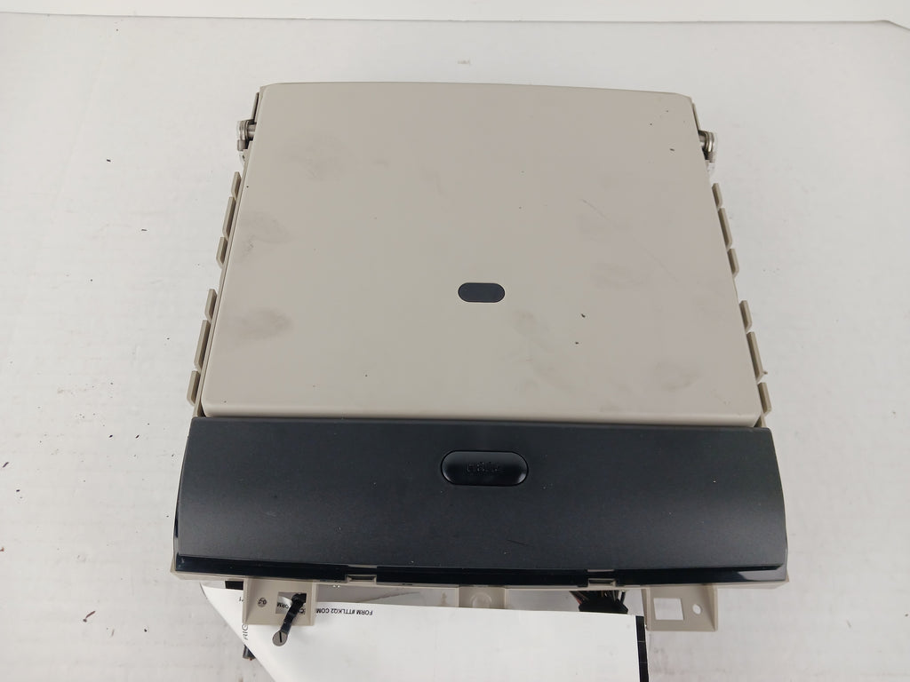 Rear Roof Mounted DVD Player Screen J95337