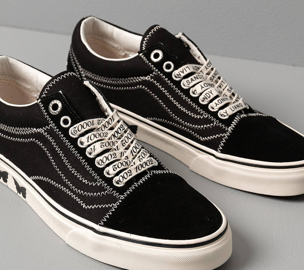 True White Old Skool Shoes W419382