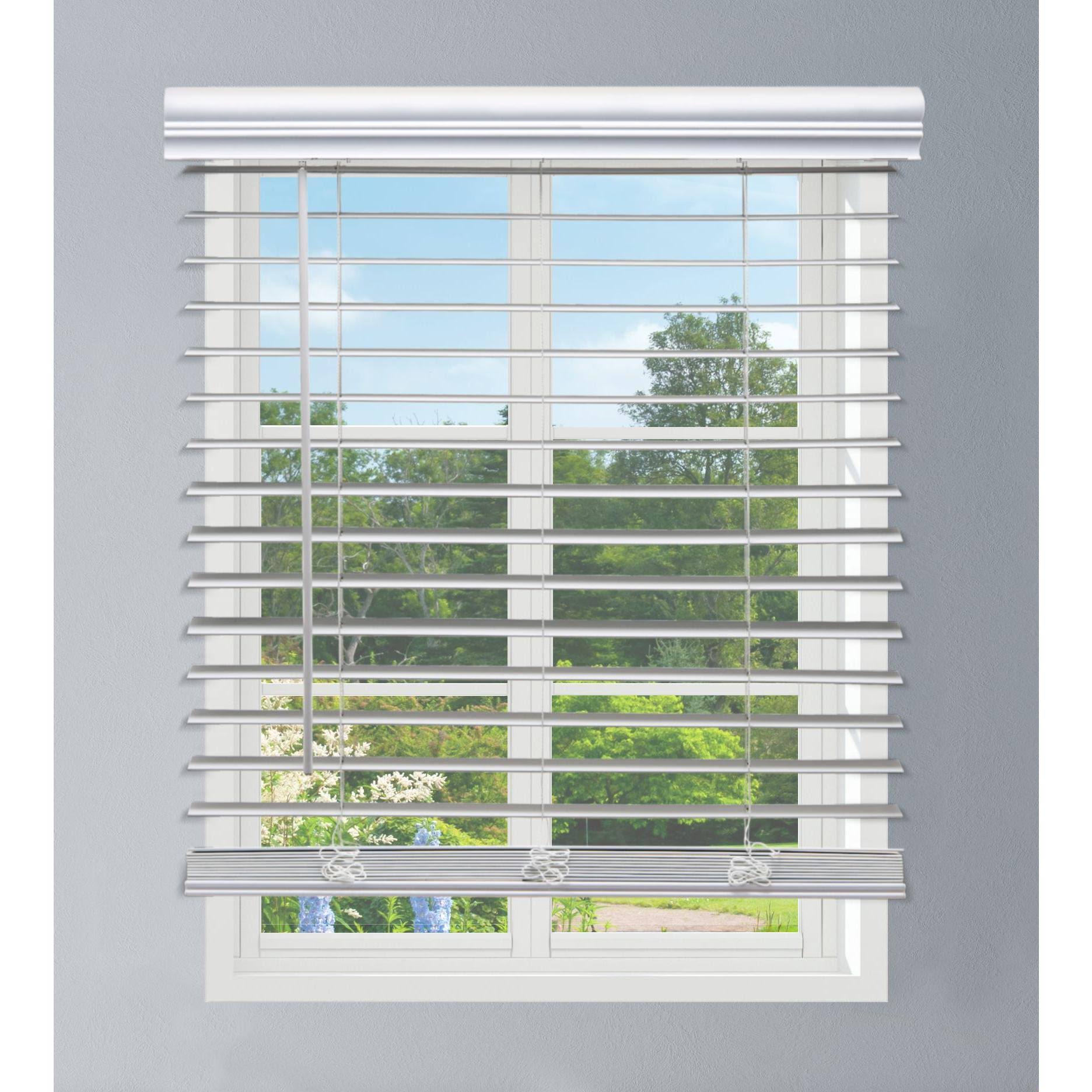 White Cordless Faux Wood Blind F93194