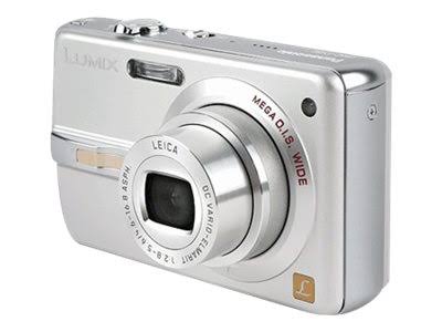 Compact Digital Camera 7.2 MP 3.6x Optical Zoom T52990