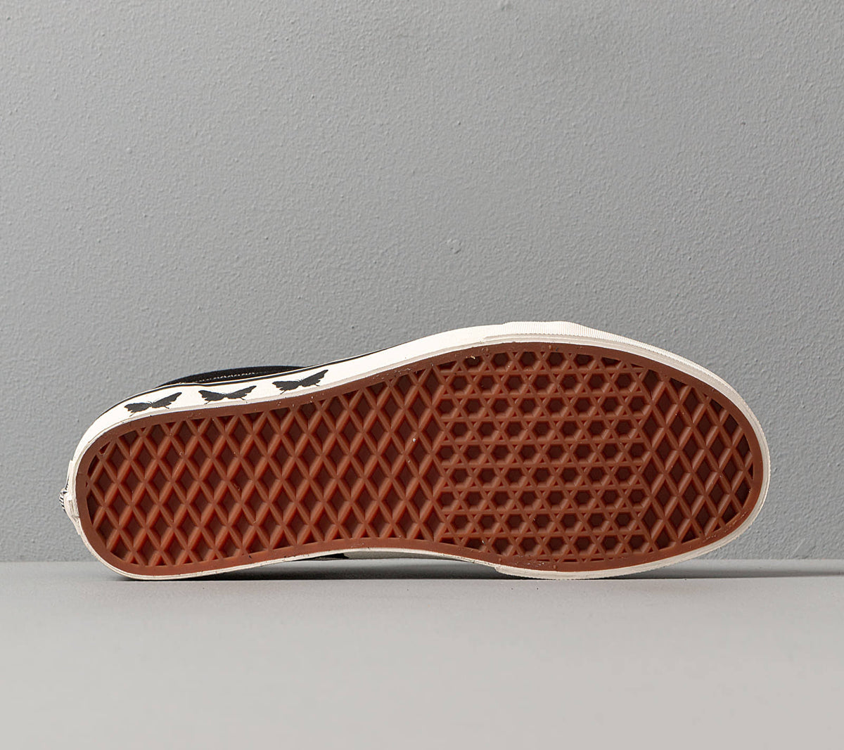True White Old Skool Shoes W419382