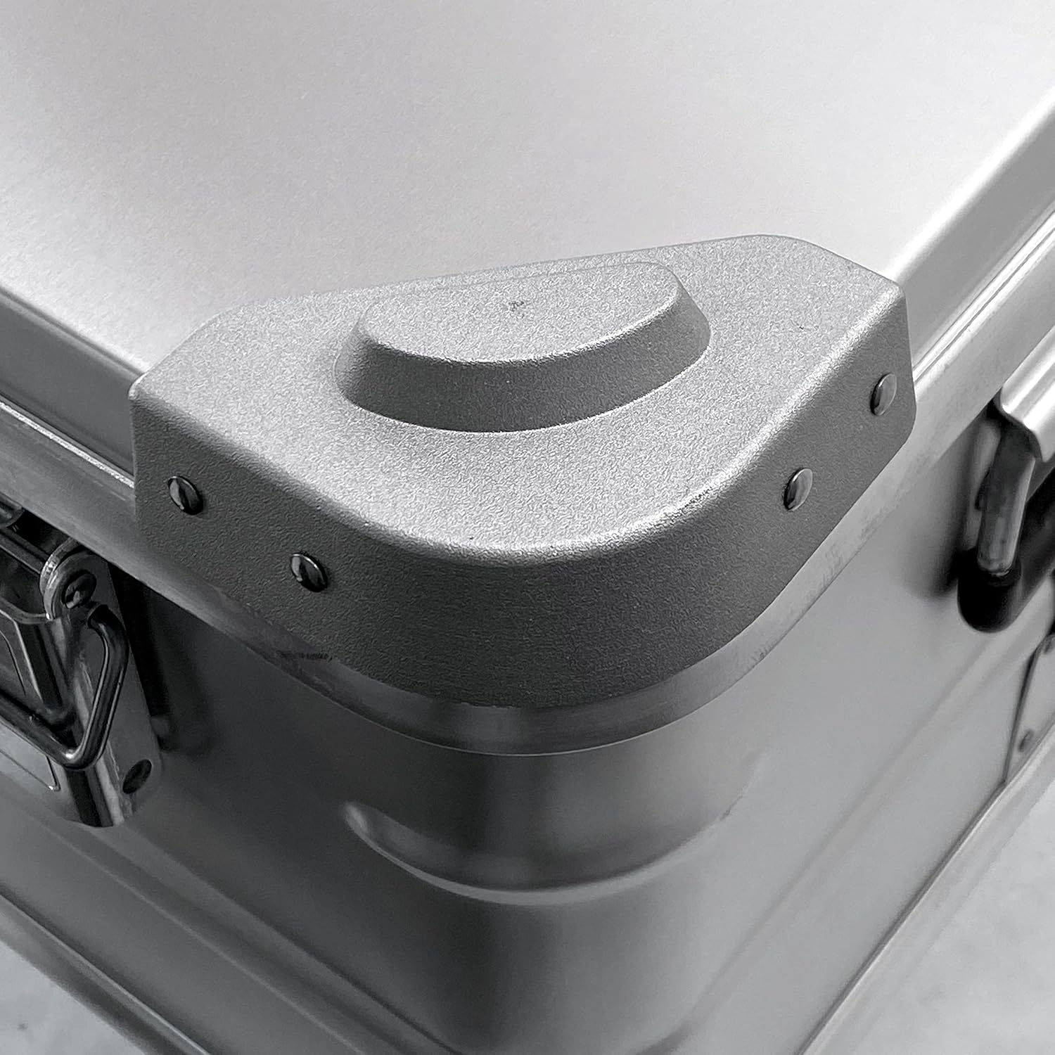 Aluminum Storage Trunk Gear Case L211510