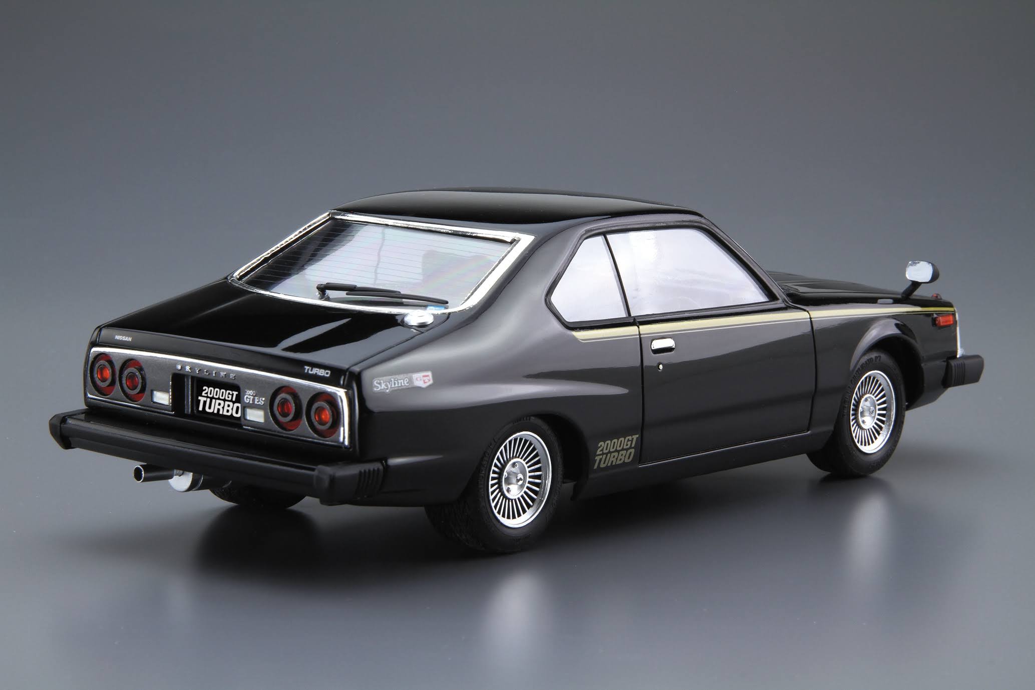 1/24 Nissan Skyline HT2000 GT-E Model Car L54297