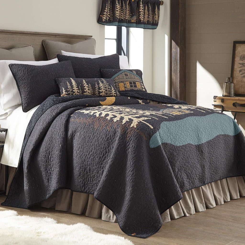 Machine Washable Lodge Quilt with Forest Pattern O517739