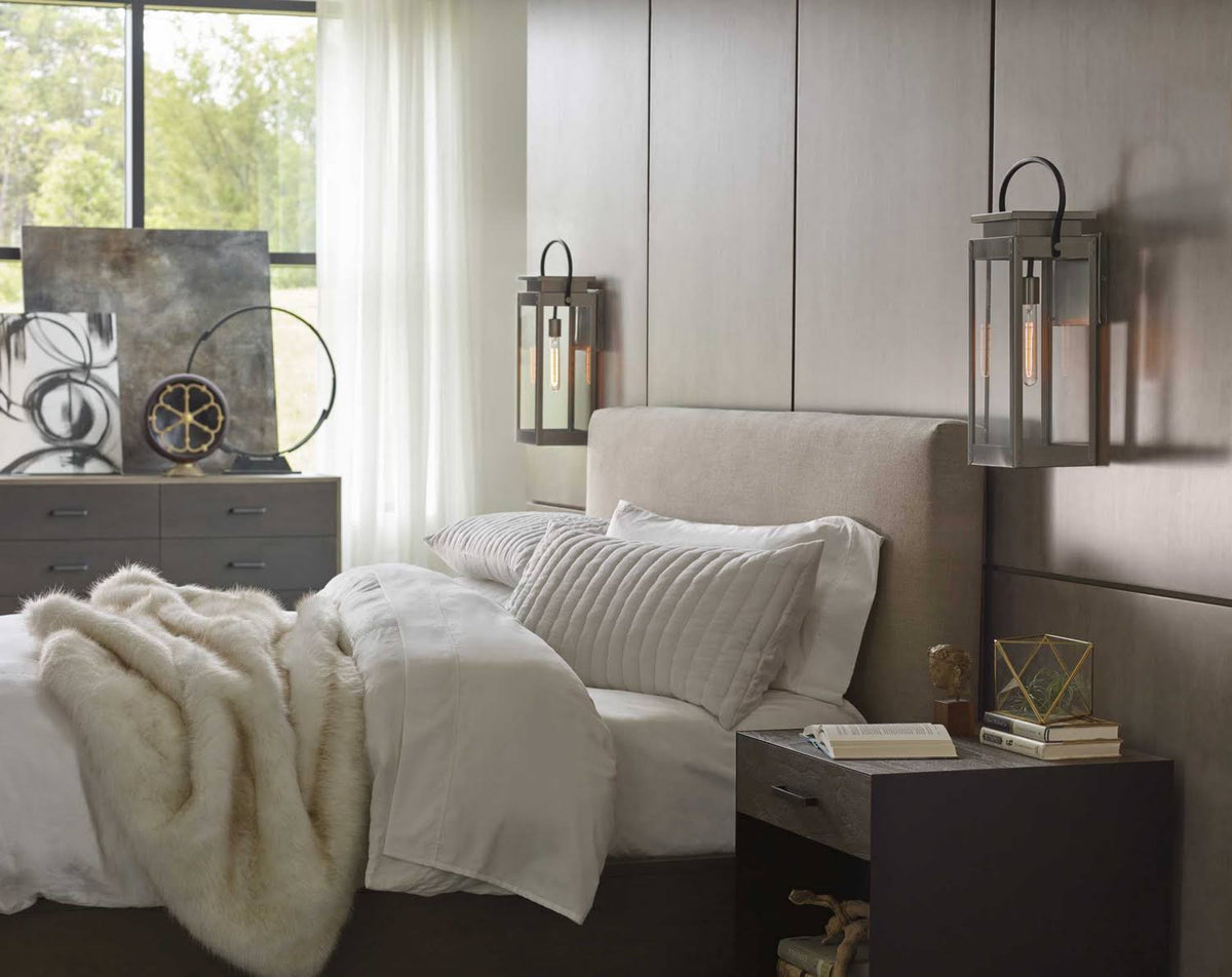 One-Light Medium Wall-Lantern O6498