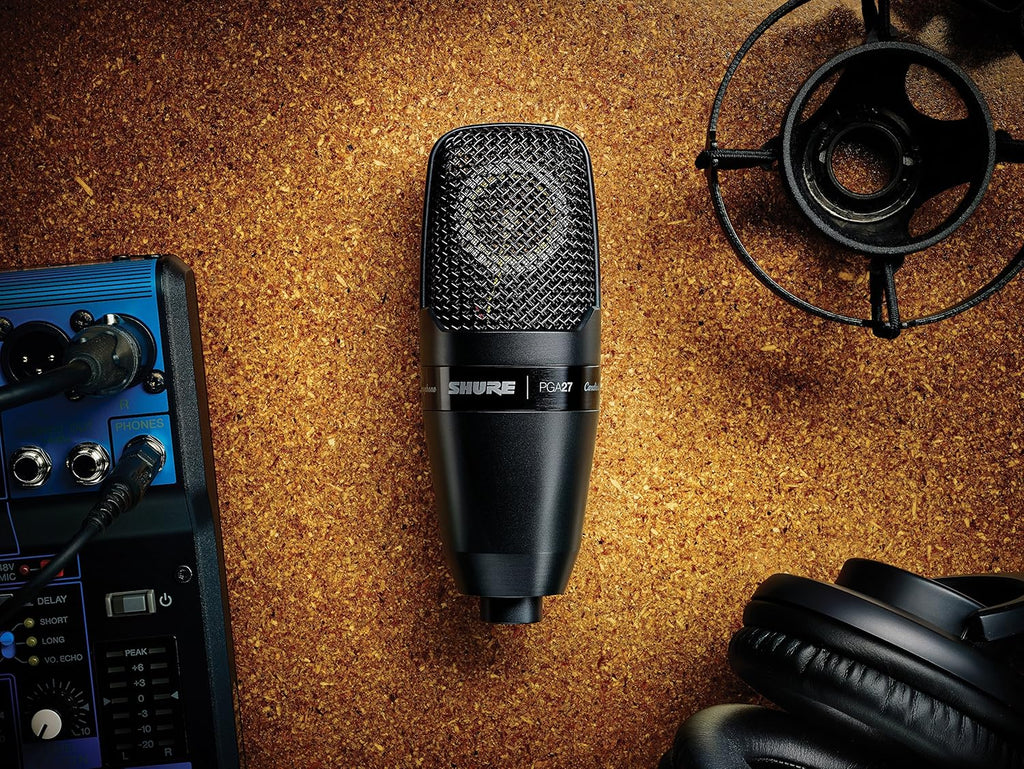 Large-Diaphragm Cardioid Condenser Microphone with Shock-Mount and Carrying Case D125834