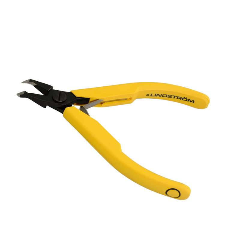 ESD-Safe 45° Angled Relieved Long Head Flush End C U1817