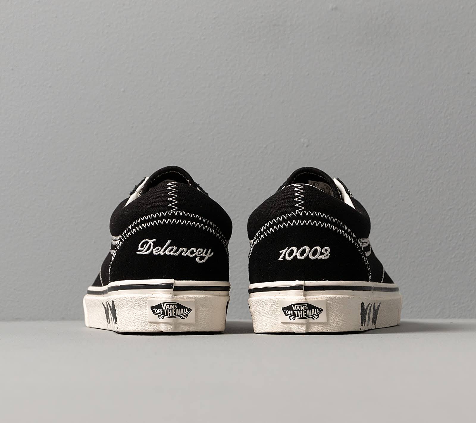 True White Old Skool Shoes W419382