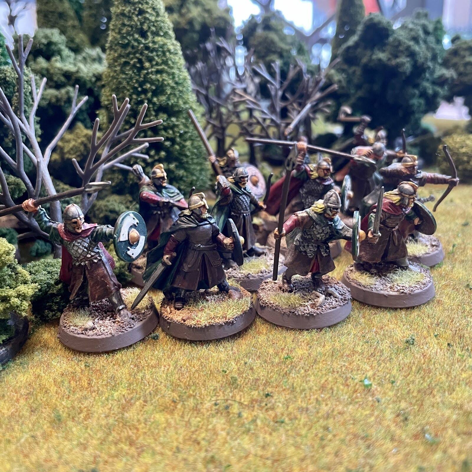 12x Hand-Painted Plastic Militia Fighter Miniature R74911